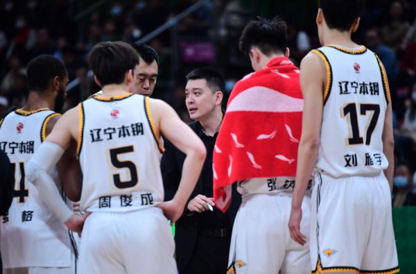 离开辽宁男篮原因是什么？在新俱乐部有哪些规划？杨鸣最新回应！