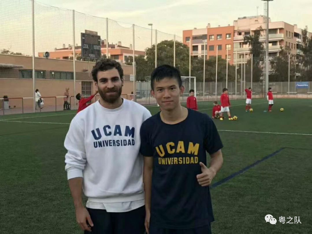 足球比赛时间球员出场_足球世界杯出场顺序规则_足球出场阵容的名称