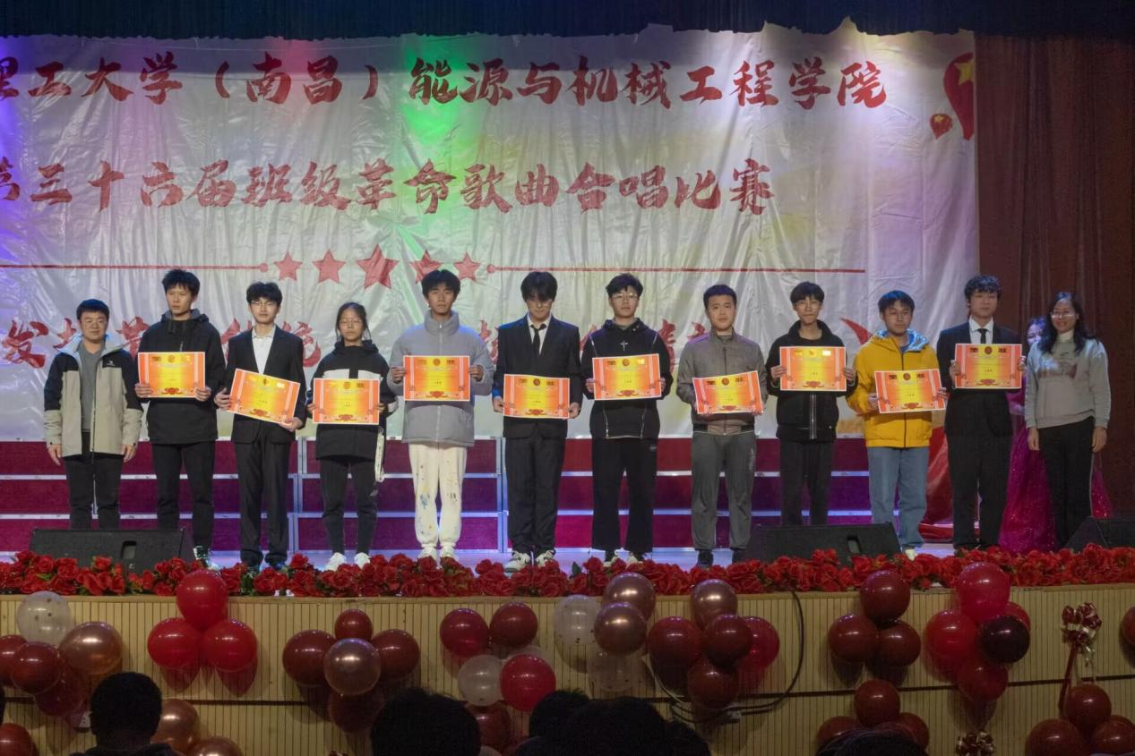 革命歌曲学生集体操_革命歌曲串烧视频_革命歌曲韵律操