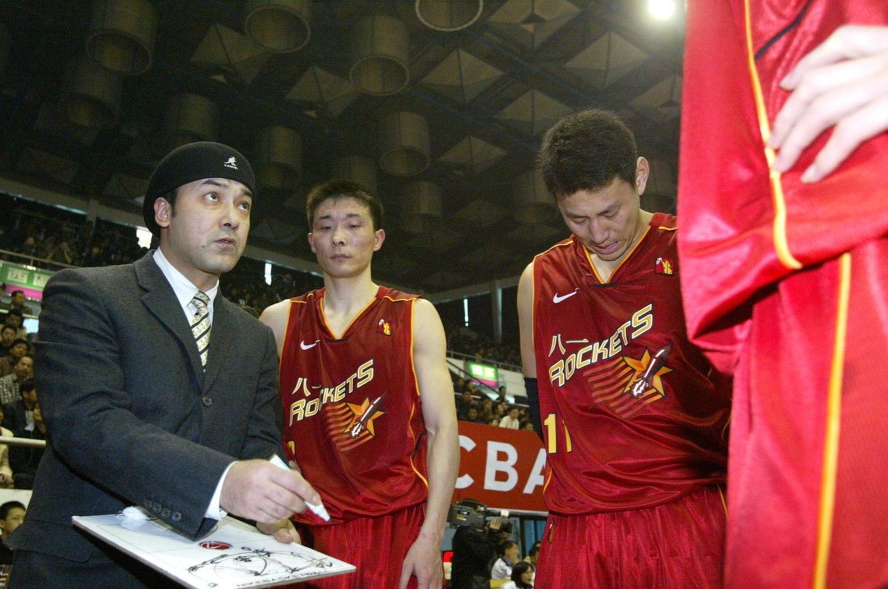 篮球队冠军中国有年终奖吗_中国篮球队冠军有哪几个_中国篮球队零八年冠军有哪些