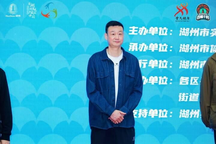 冠军篮球馆_庙子镇篮球比赛冠军是谁_篮球冠军赛是什么意思