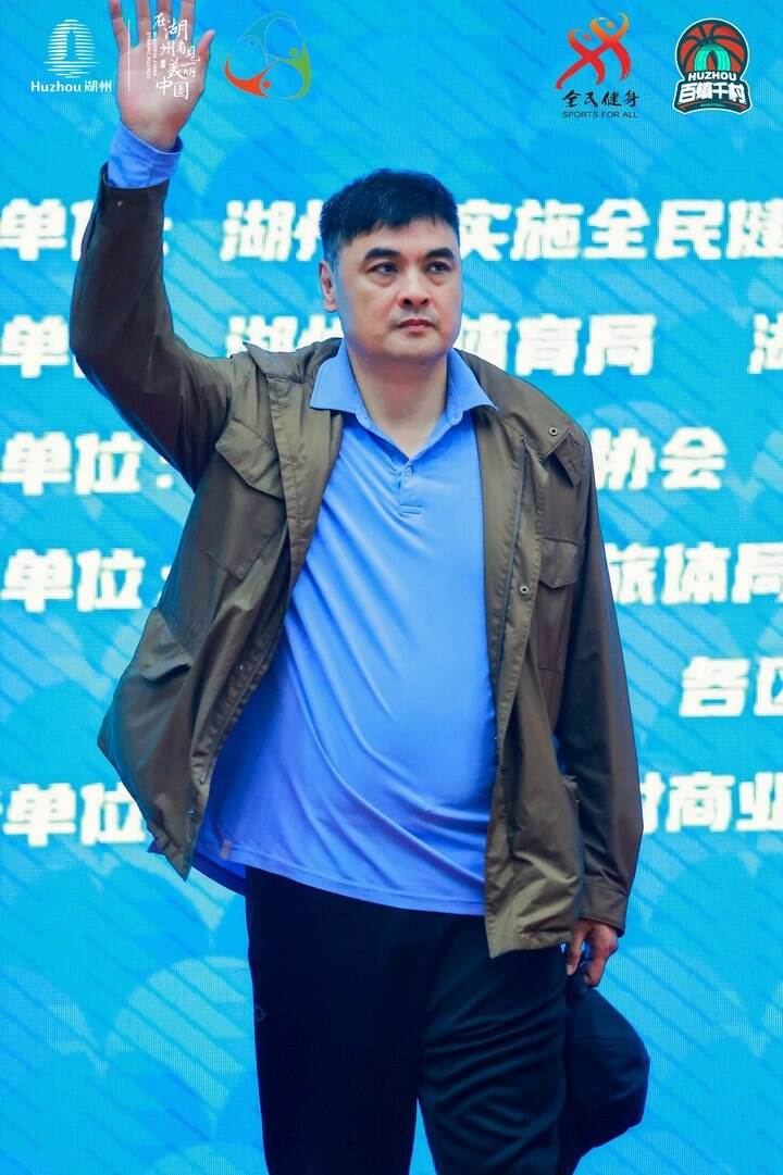 冠军篮球馆_篮球冠军赛是什么意思_庙子镇篮球比赛冠军是谁